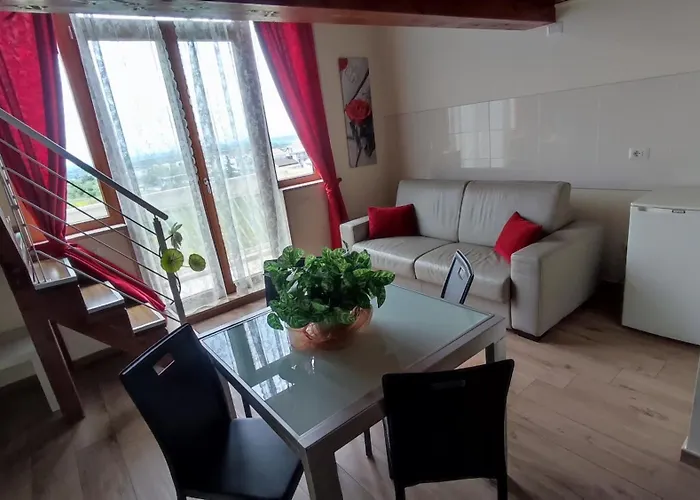 Panorama Lucano בית הארחה 3*