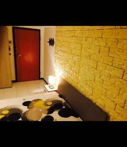 Panorama Lucano בית הארחה 3*